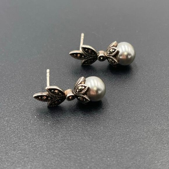 FAS Sterling Silver 925 Marcesite Gray Pearl Drop Dangle Earrings 3.6 grams - Picture 2 of 9